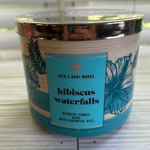 Bath & Body Works 3-Wick Candle - Hibiscus Waterfalls